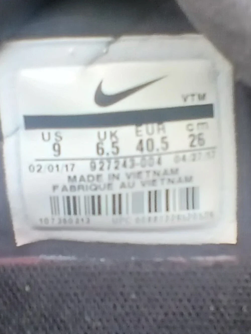 Nike Women's Duel Racer Knit Running Shoes Black/White. Sz 9